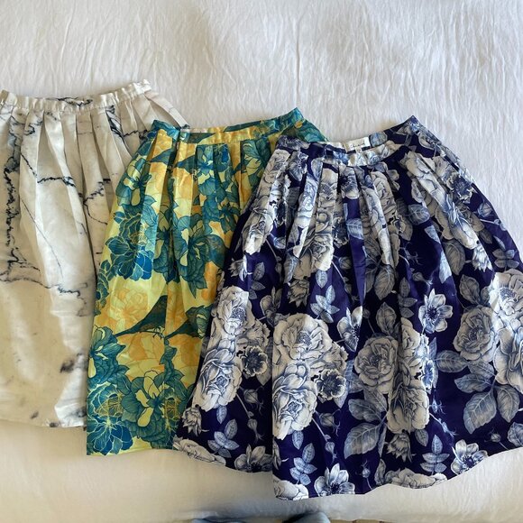 Chic Wish Skirt Bundle (sz M) - Picture 2 of 13
